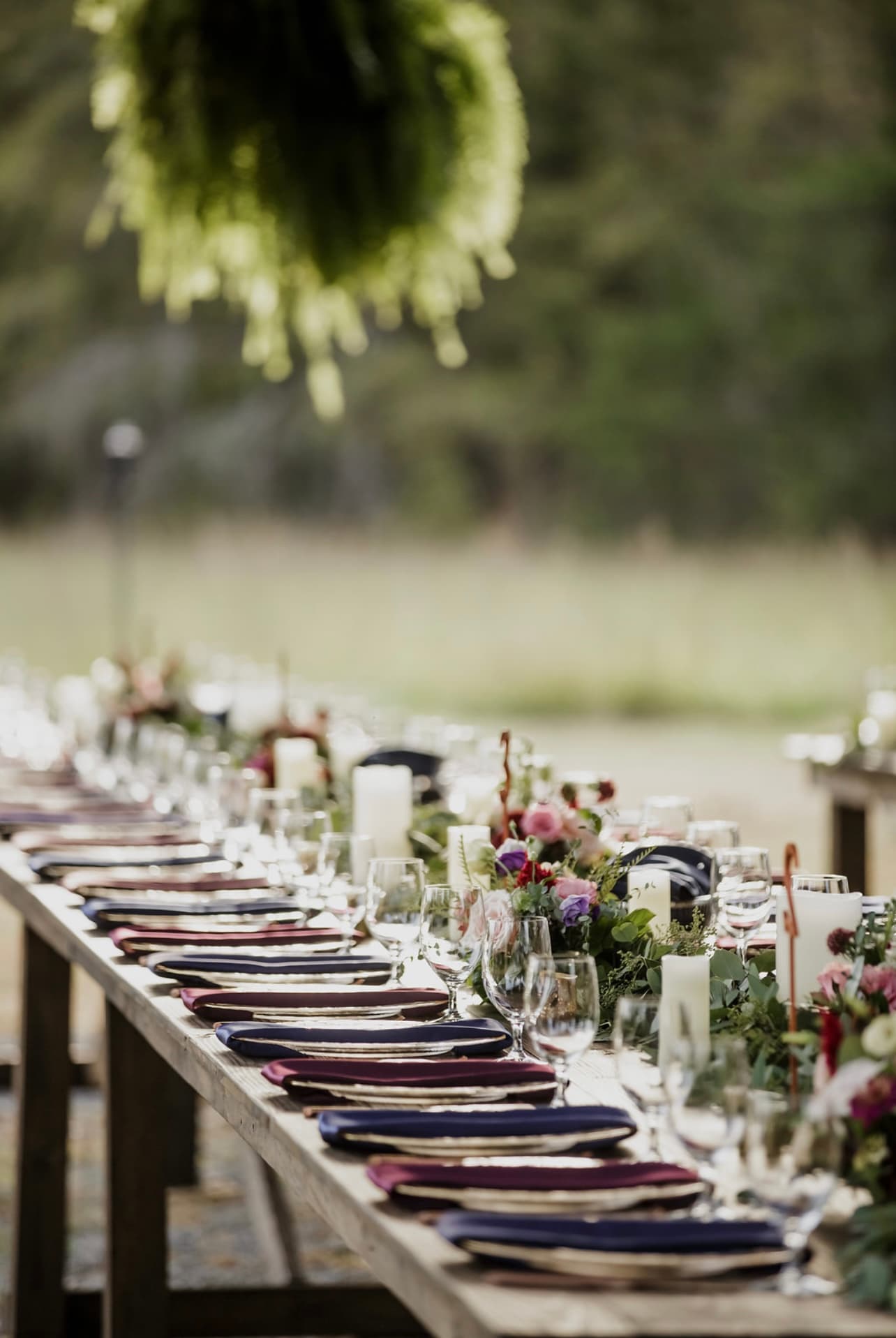 Outdoor event table setting