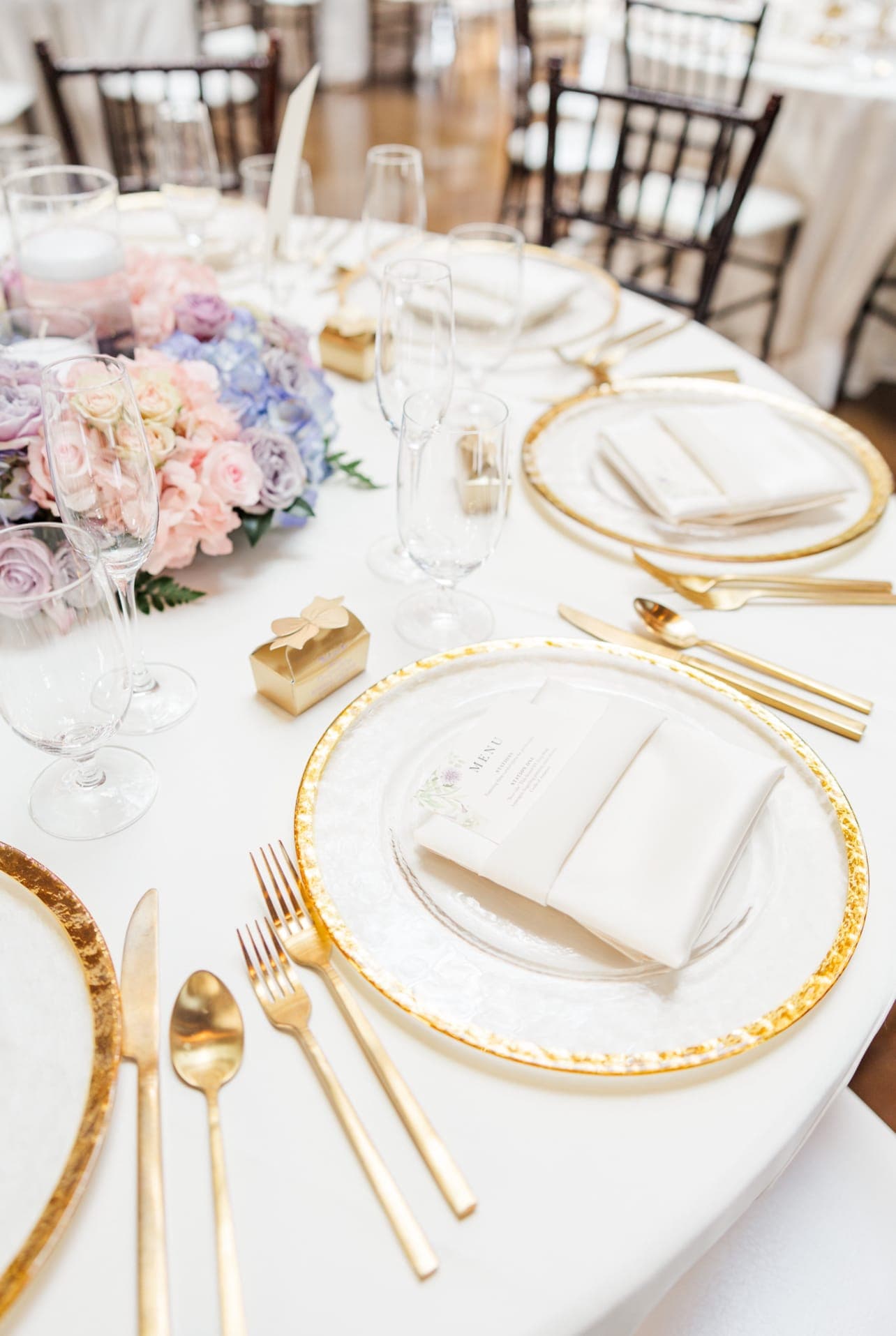 Reception table setting